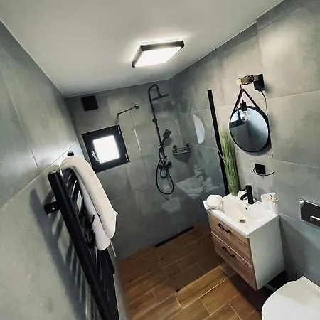 Sklonowane Pod Czarna Gora Holiday home Bystrzyca Klodzka