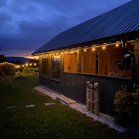Sklonowane Pod Czarna Gora Holiday home *